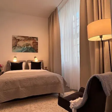 Old Great Location & View - Luxury 2bdr 80m2 Ρίγα
