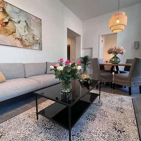 Old Great Location & View - Luxury 2bdr 80m2 Διαμέρισμα