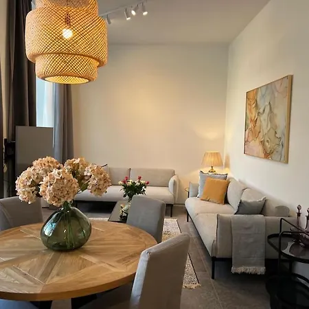 Old Great Location & View - Luxury 2bdr 80m2 Ρίγα