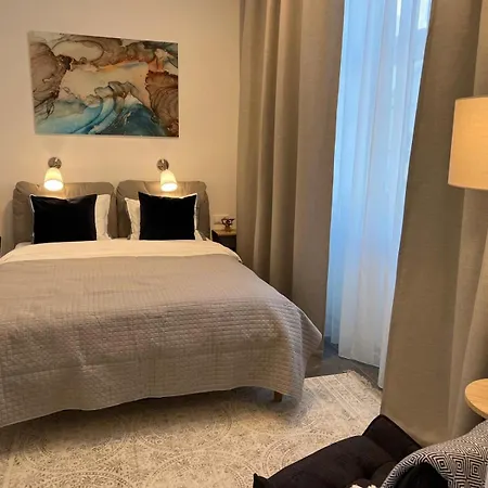 Old Great Location & View - Luxury 2bdr 80m2 Διαμέρισμα *